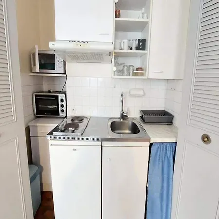 アパート Studio For 2 People エクスレバン